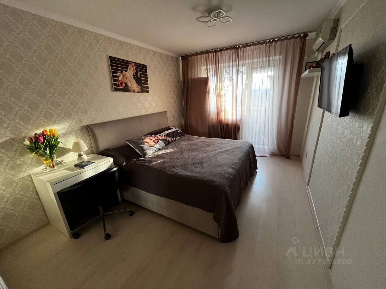Продажа 3-комн квартиры на вторичном рынке пос. Глебовский, улица Микрорайон, 9