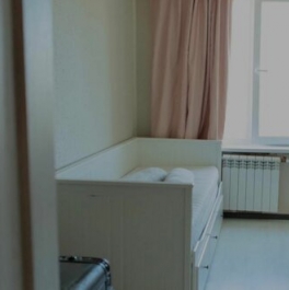 Продажа 2-комн квартиры на вторичном рынке улица Юных Ленинцев,  д. 84