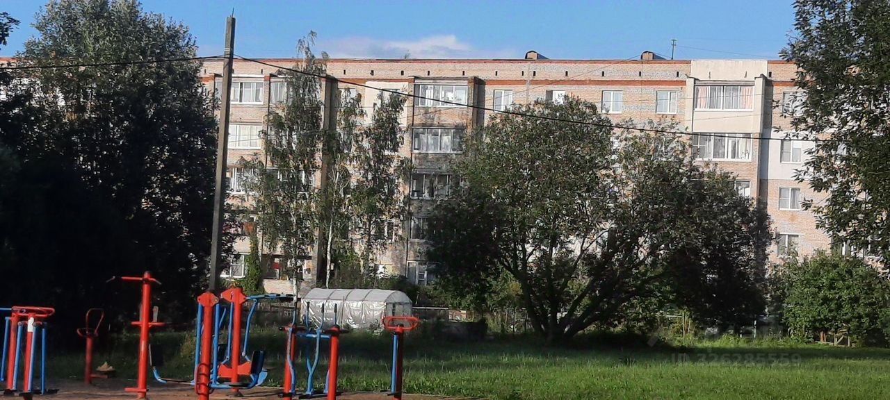 Продажа 2-комн квартиры на вторичном рынке пос. Имени Дзержинского,  д. 4