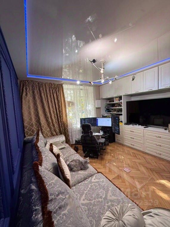 Продажа 2-комн квартиры на вторичном рынке улица Герасима Курина, 4К1