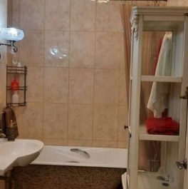 Продажа 2-комн квартиры на вторичном рынке Новозаводская улица,  д. 8