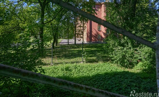 Продажа 1-комн квартиры на вторичном рынке улица Ленсовета,  д. 67 к2