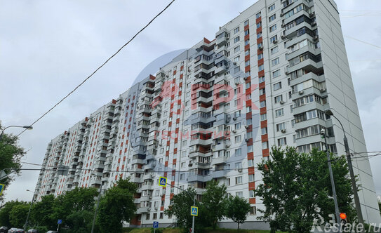 Продажа 3-комн квартиры на вторичном рынке ул Ивана Сусанина,  д. 2,  к. 1