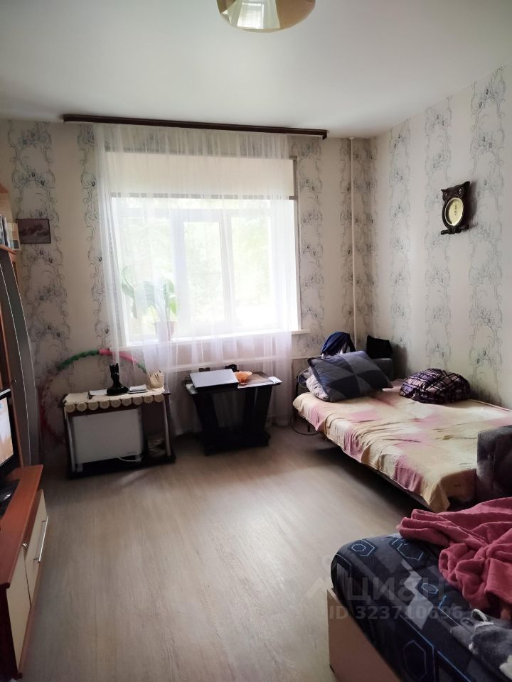 Продажа 3-комн квартиры на вторичном рынке Серпухов, улица Крупской, 5