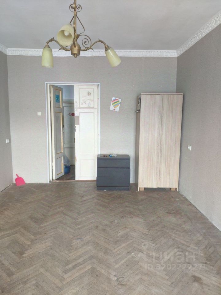 Продажа комнаты Захарьевская улица, 3