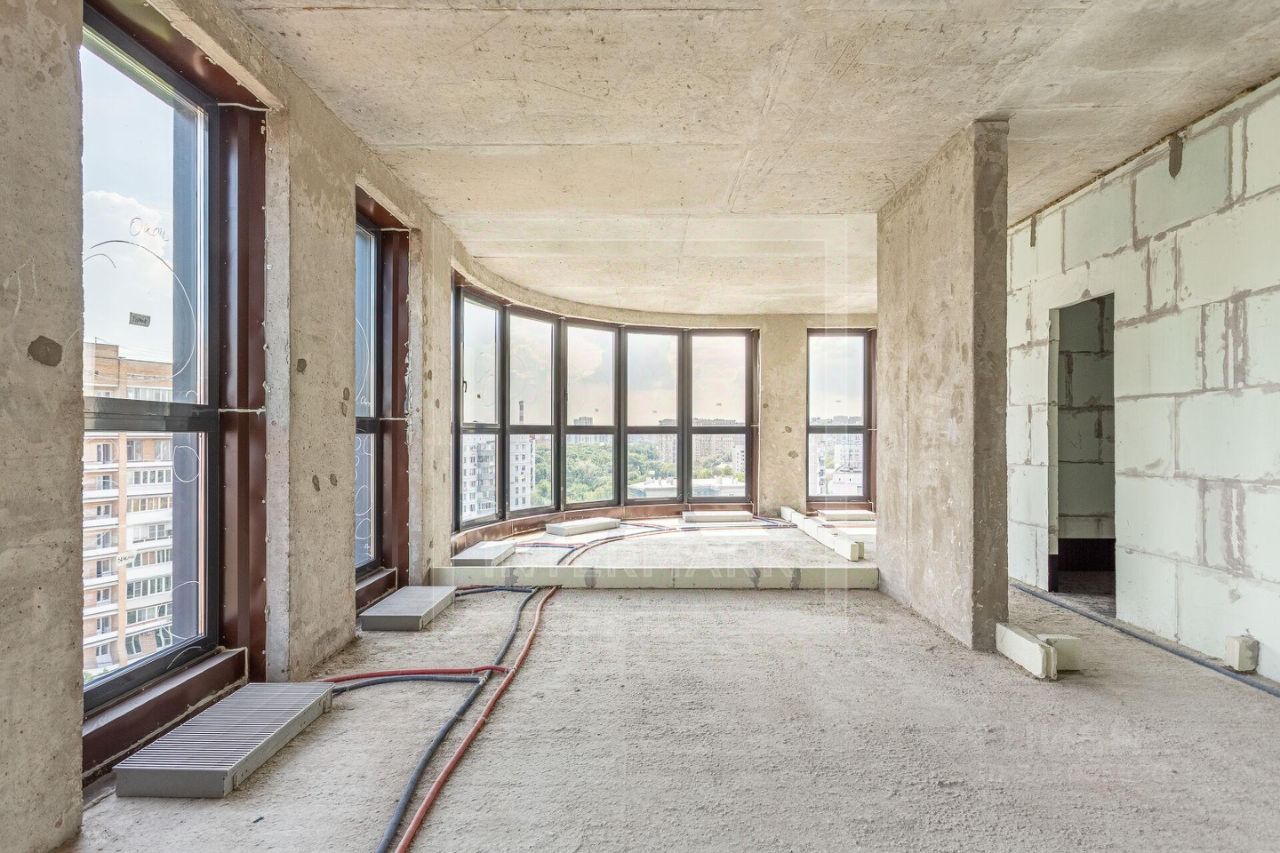 Продажа 3-комн квартиры на вторичном рынке улица Новая Дорога, 9