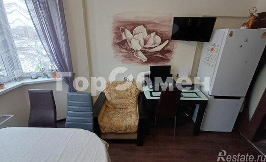 Продажа 2-комн квартиры на вторичном рынке ул Корнея Чуковского,  д. 1