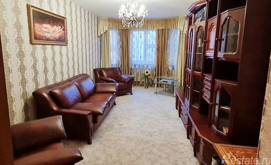 Продажа 3-комн квартиры на вторичном рынке Братиславская улица