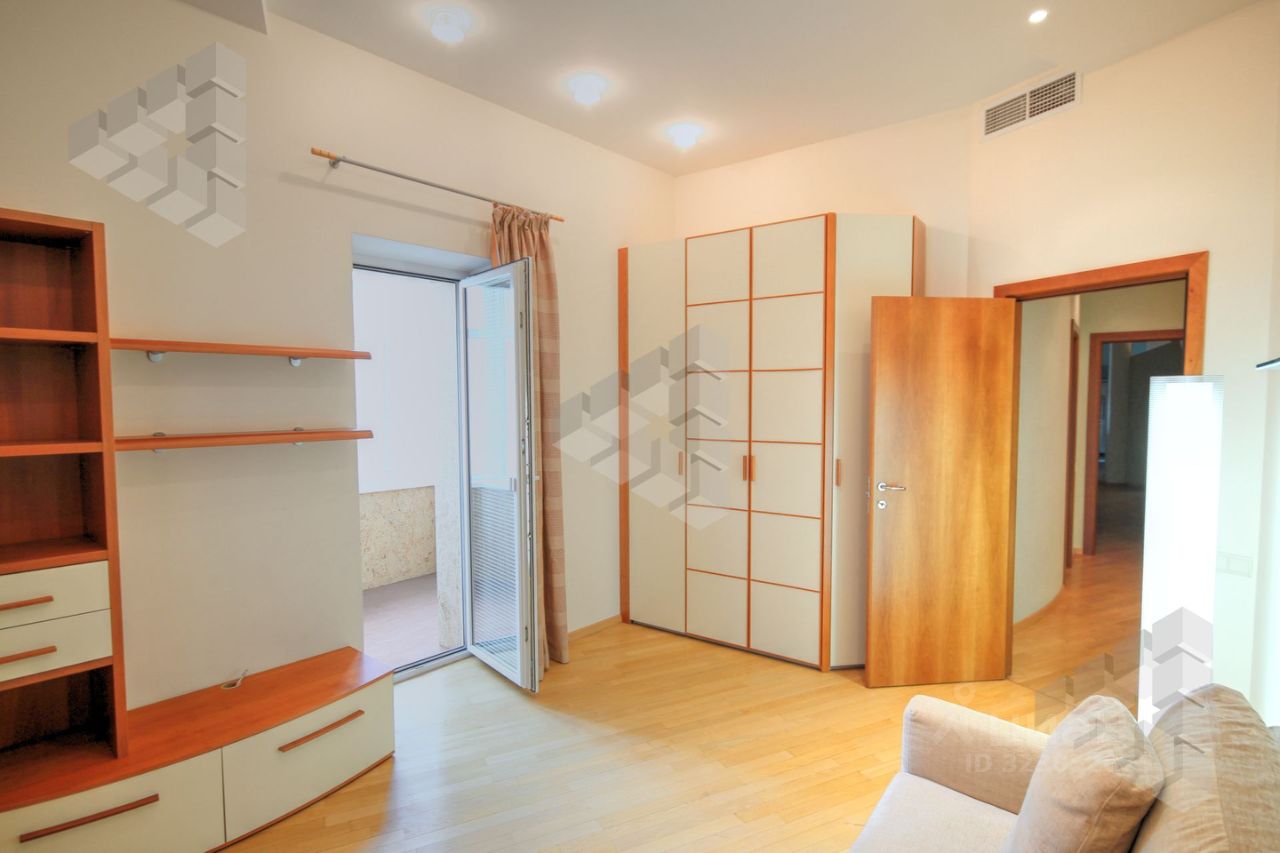 Аренда 4-комн квартиры на вторичном рынке Мансуровский переулок, 5