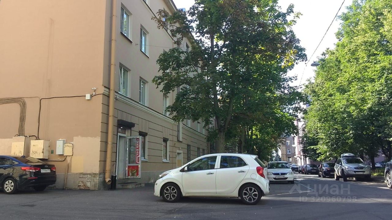 Продажа комнаты Офицерский переулок, 3-5