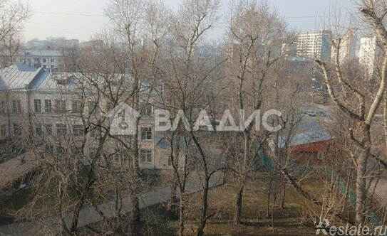 Продажа 3-комн квартиры на вторичном рынке улица Менжинского,  д. 5