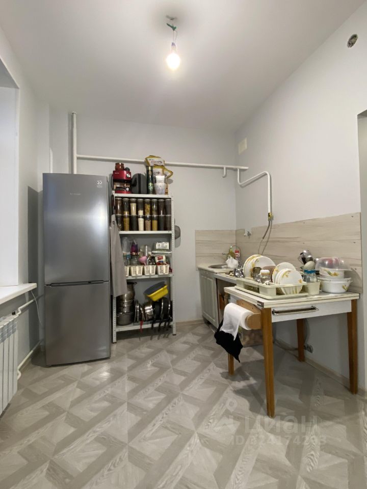 Продажа 2-комн квартиры на вторичном рынке 1-й Хорошевский проезд, 10К1