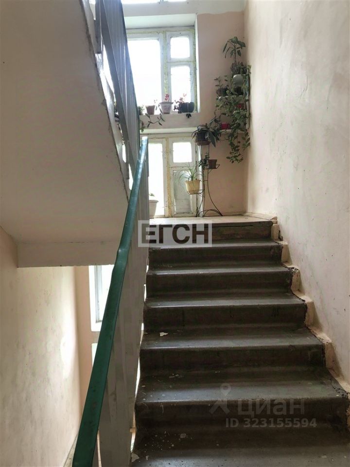 Продажа 1-комн квартиры на вторичном рынке пос. Спартак, 15