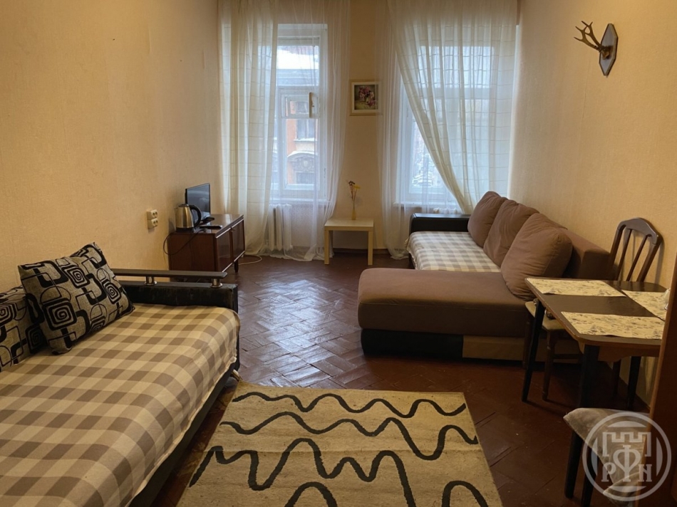 Продажа комнаты Льва Толстого ул. ,  д. 5