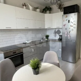 Продажа 2-комн квартиры на вторичном рынке Ново-Александровская улица,  д. 14