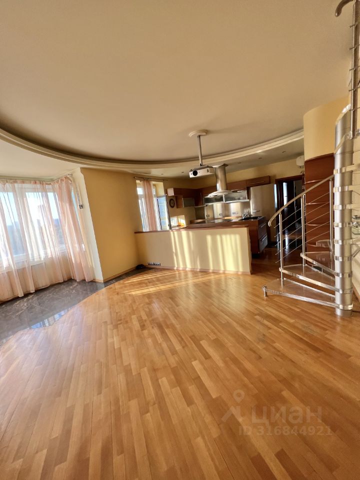 Продажа 3-комн квартиры на вторичном рынке Рублевское шоссе, 26К4