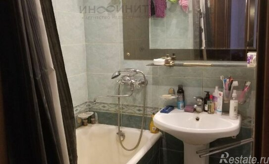 Продажа 2-комн квартиры на вторичном рынке Берингов проезд,  д. 4