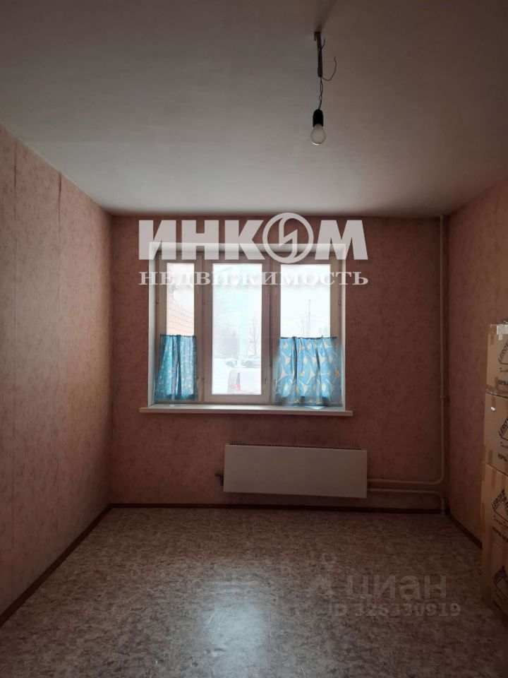 Продажа 4-комн квартиры на вторичном рынке Нахабино пгт, улица 11 Саперов, 3