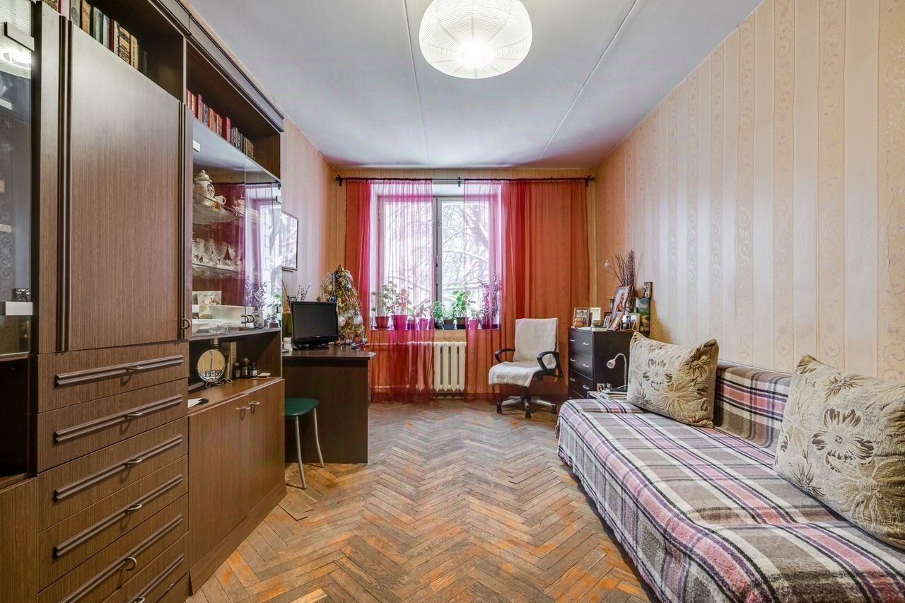 Продажа 3-комн квартиры на вторичном рынке улица Марии Ульяновой, 7