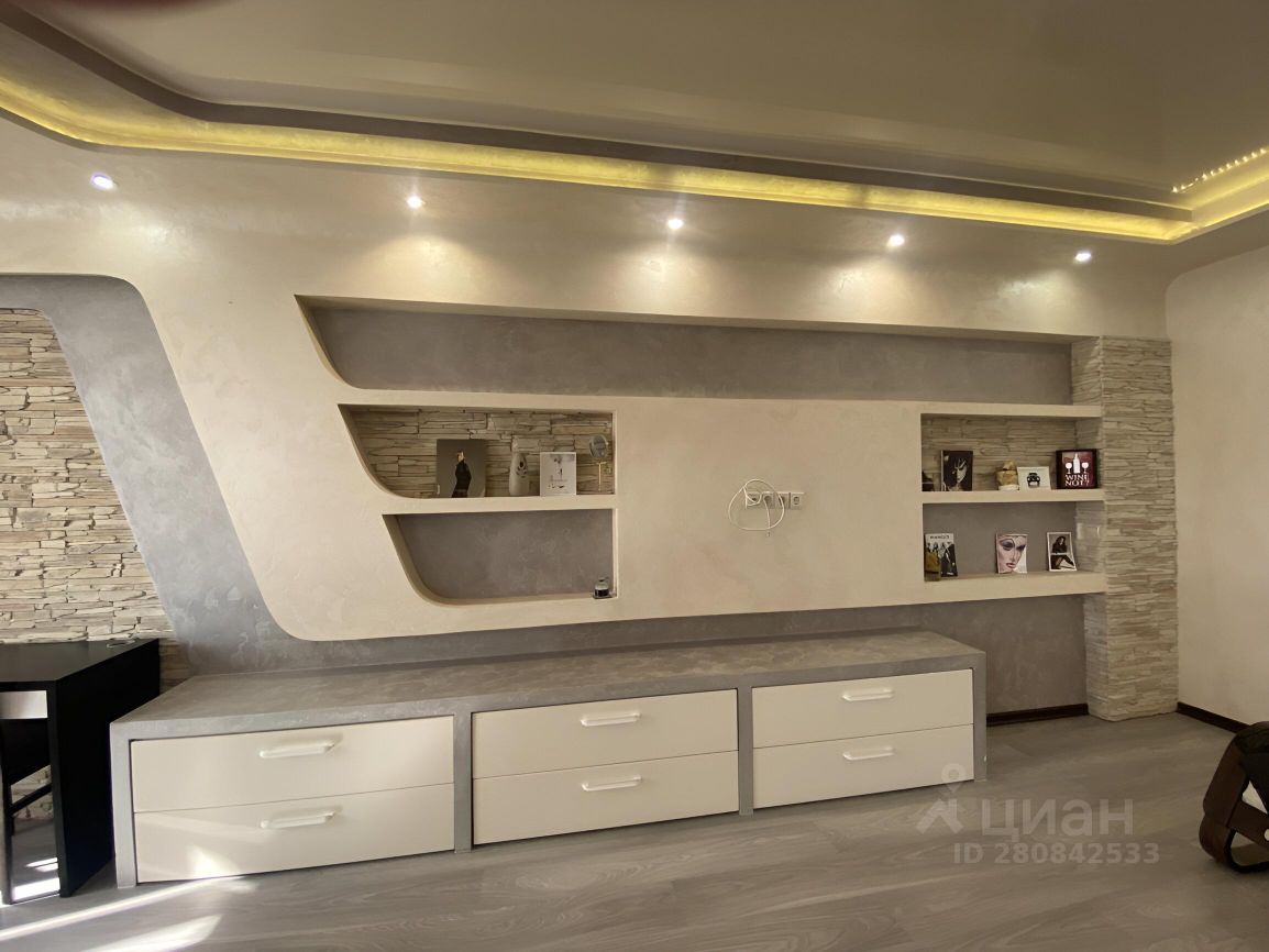 Продажа 2-комн квартиры на вторичном рынке Варшавская улица, 9к1