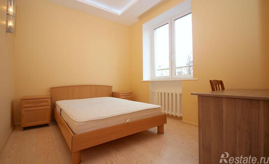 Продажа 3-комн квартиры на вторичном рынке ул Строителей,  д. 17,  к. 1