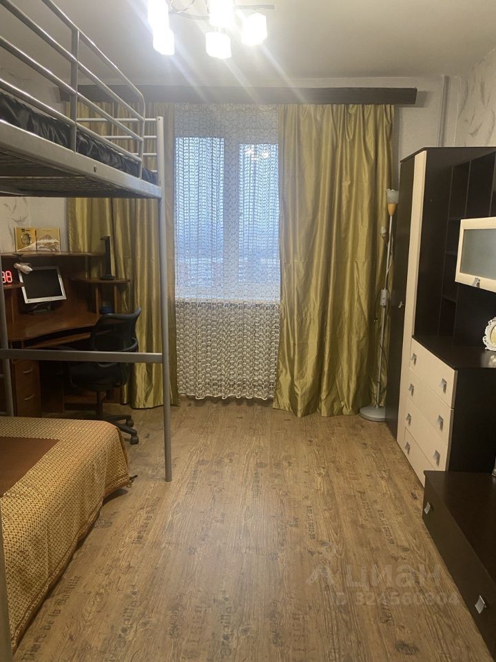 Аренда 2-комн квартиры на вторичном рынке Новоколомяжский проспект, 12К2