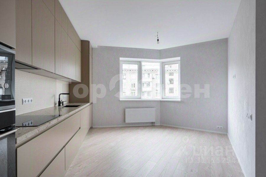 Продажа 3-комн квартиры на вторичном рынке улица Космонавта Волкова, 5Б