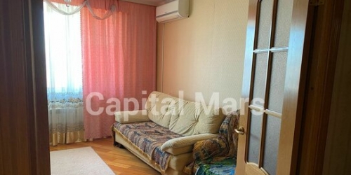 3-комн квартира улица Лескова,  д. 30