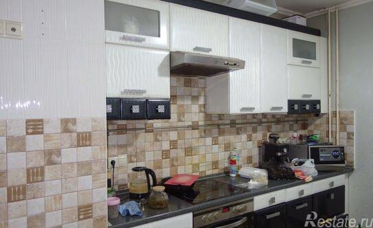 Продажа 2-комн квартиры на вторичном рынке улица Марьинский Парк,  д. 45