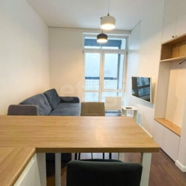 Продажа 1-комн квартиры на вторичном рынке улица Красных Зорь,  д. 33А