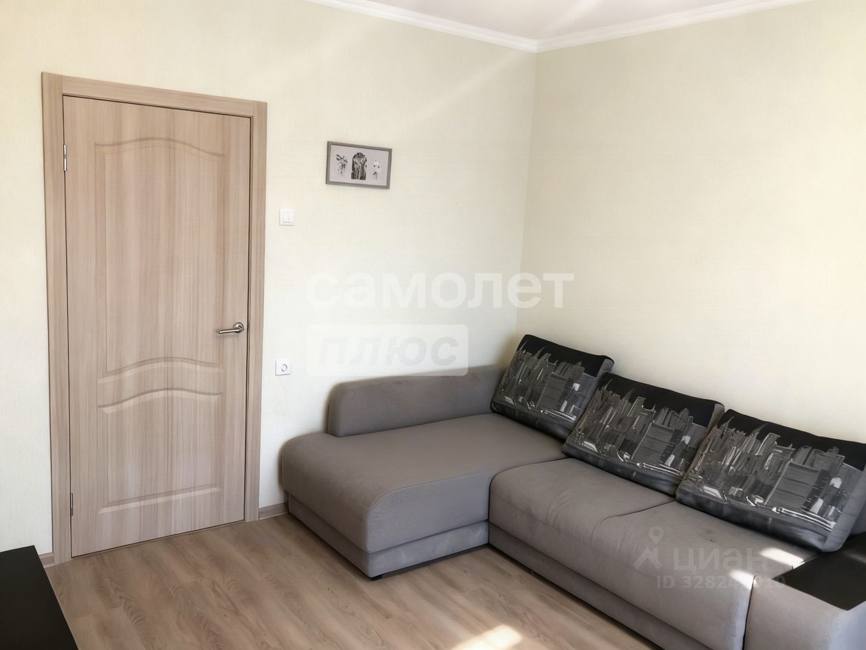 Продажа 3-комн квартиры на вторичном рынке улица Сочинская, 8