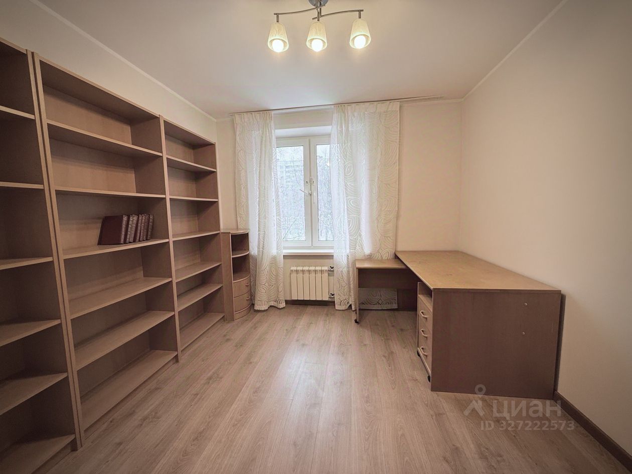 Продажа 3-комн квартиры на вторичном рынке проезд Якушкина, 6Б