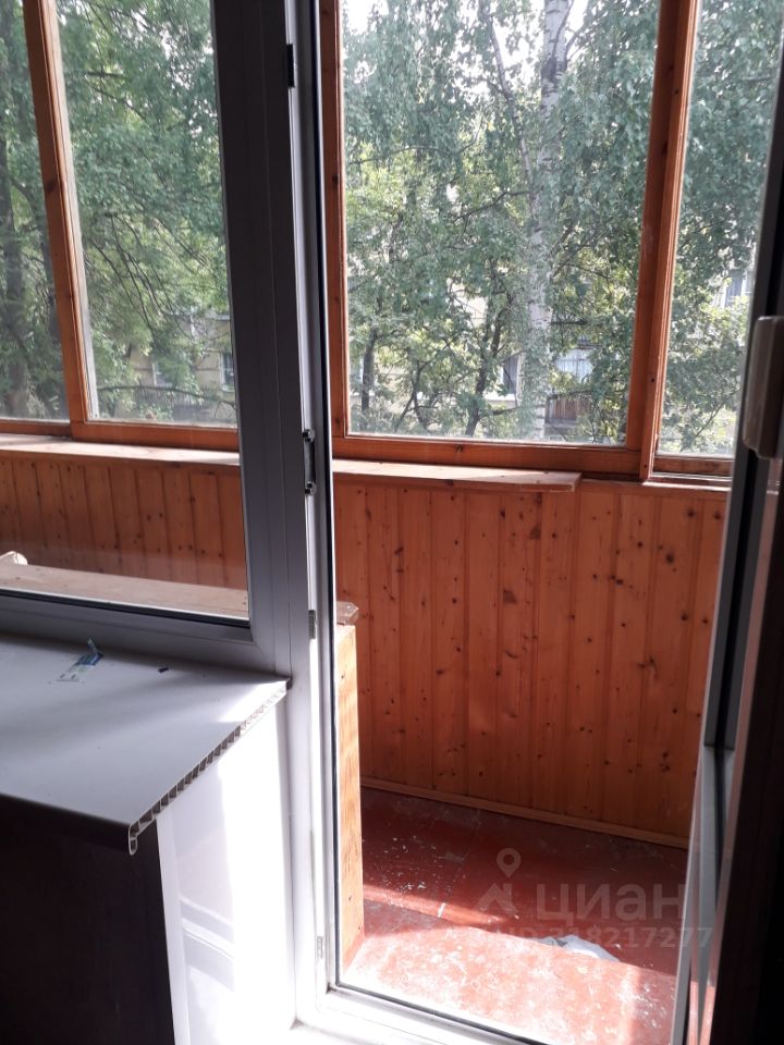 Продажа 1-комн квартиры на вторичном рынке пос. Металлострой, Плановая улица, 4