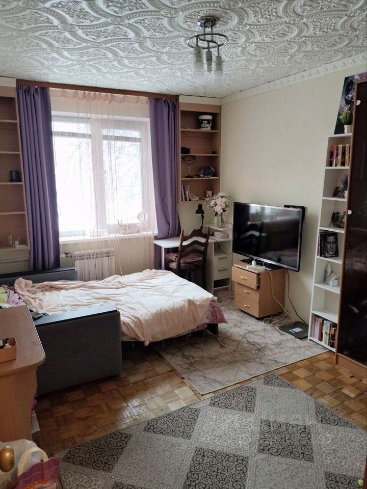 Продажа 5-комн квартиры на вторичном рынке Коломна, улица Девичье Поле, 11
