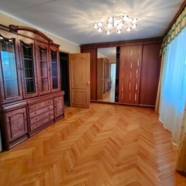 Продажа 3-комн квартиры на вторичном рынке ул Гришина,  д. 15
