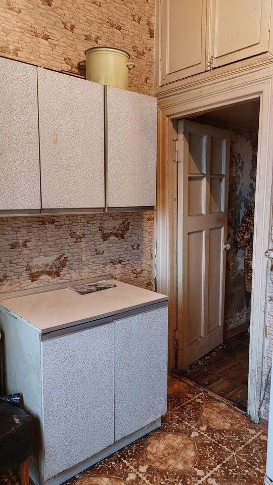 Продажа 3-комн квартиры на вторичном рынке Варшавское шоссе, 2
