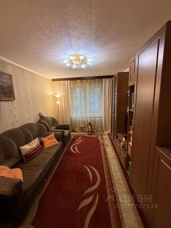 Продажа 3-комн квартиры на вторичном рынке Сергиев Посад, Озерная улица, 1