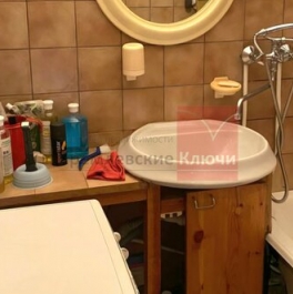 Продажа 3-комн квартиры на вторичном рынке Лиговский пр-кт