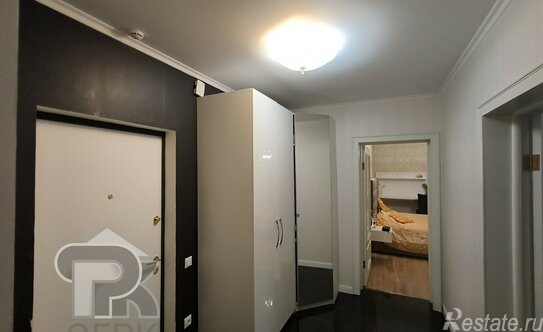 Продажа 2-комн квартиры на вторичном рынке Радужная улица,  д. 2