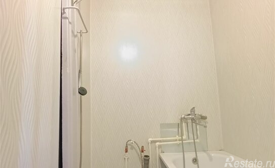 Продажа 3-комн квартиры на вторичном рынке Гатчина, ул Рощинская,  д. 20