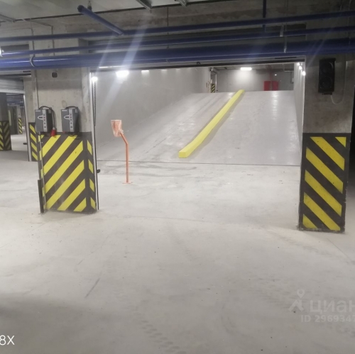 Гараж/парковка Арцеуловская ал,  д. 17,  к. 1