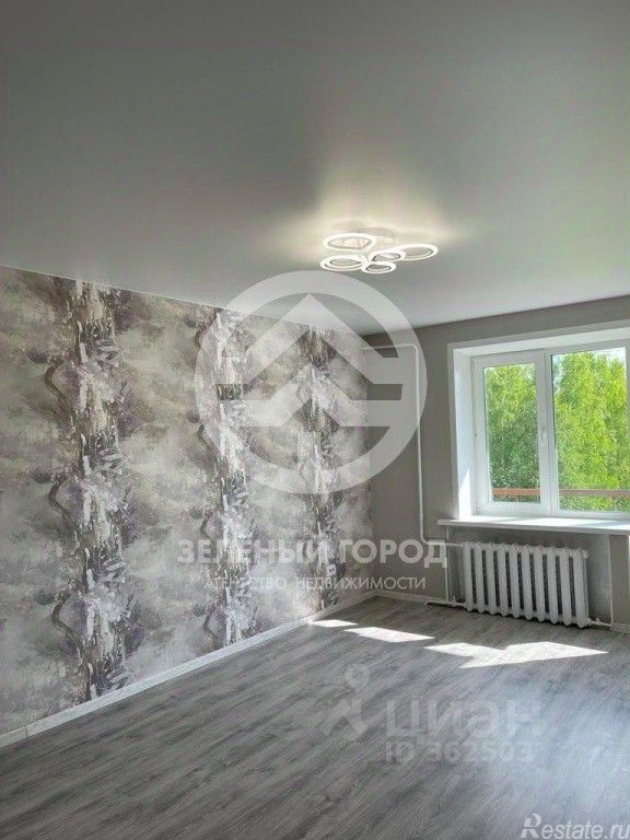 Продажа 1-комн квартиры на вторичном рынке Солнечногорск, Садовая улица,  д. 4