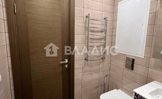 Продажа 2-комн квартиры на вторичном рынке Лазоревый проезд,  д. 5 к4