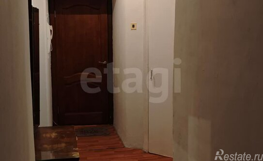 Продажа 2-комн квартиры на вторичном рынке Киришский район, Советская улица,  д. 12