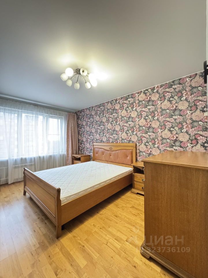 Аренда 2-комн квартиры на вторичном рынке Богатырский проспект, 58к1