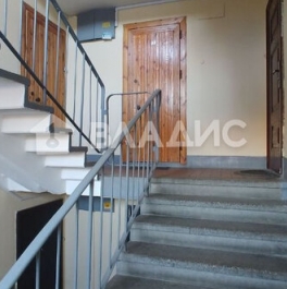 Продажа 2-комн квартиры на вторичном рынке улица Верности,  д. 54