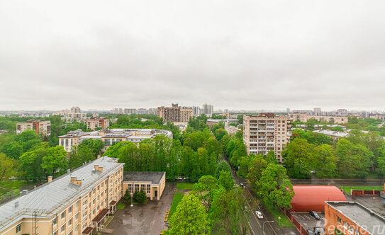 Продажа 3-комн квартиры на вторичном рынке Пархоменко пр-кт,  д. 19,  к. 1
