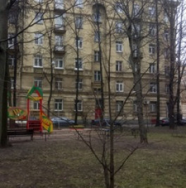 Продажа 2-комн квартиры на вторичном рынке Победы ул,  д. 13
