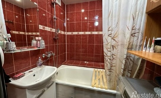 Продажа 1-комн квартиры на вторичном рынке Кронштадт г, Гидростроителей ул,  д. 4