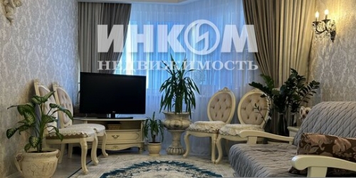 3-комн квартира ул Молдагуловой,  д. 28,  к. 4